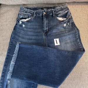 Judy Blue Medium Dark Blue Frayed Ankle Crop Jeans